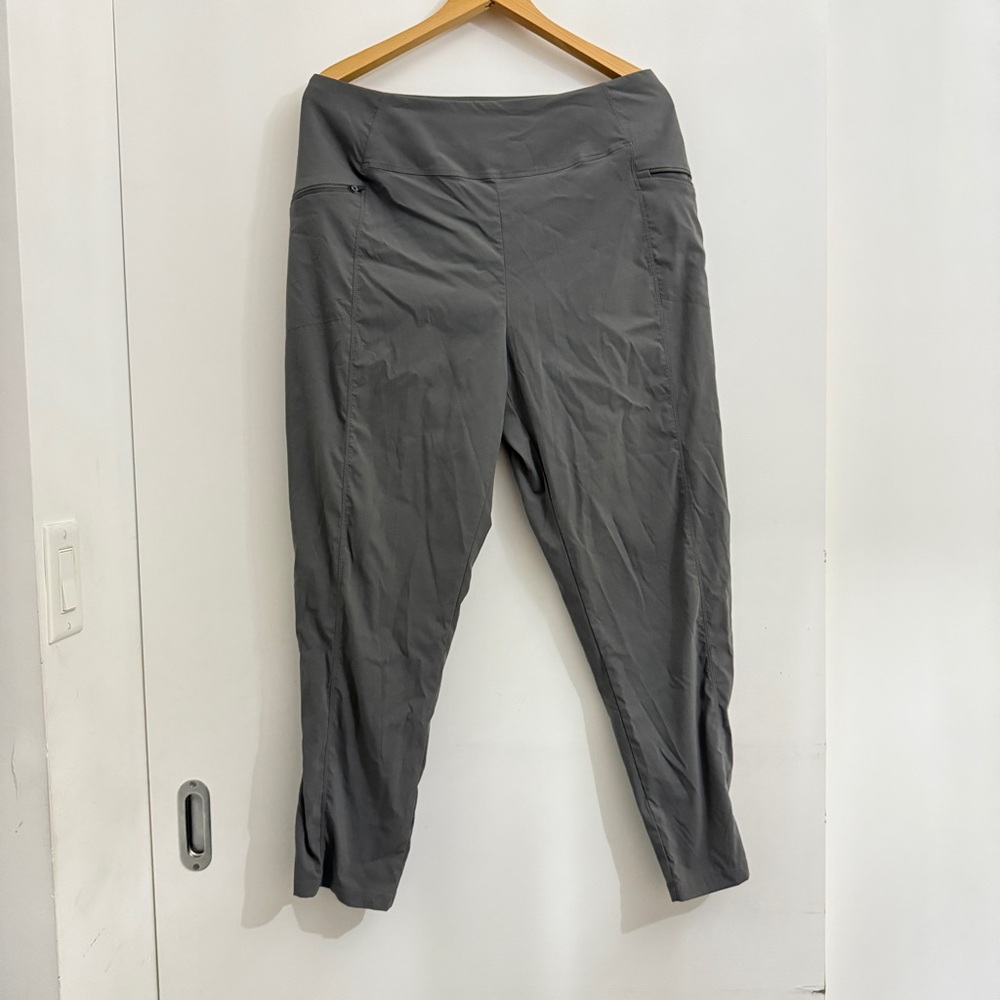 Mountain Hardwear Women's Dynama high rise pants